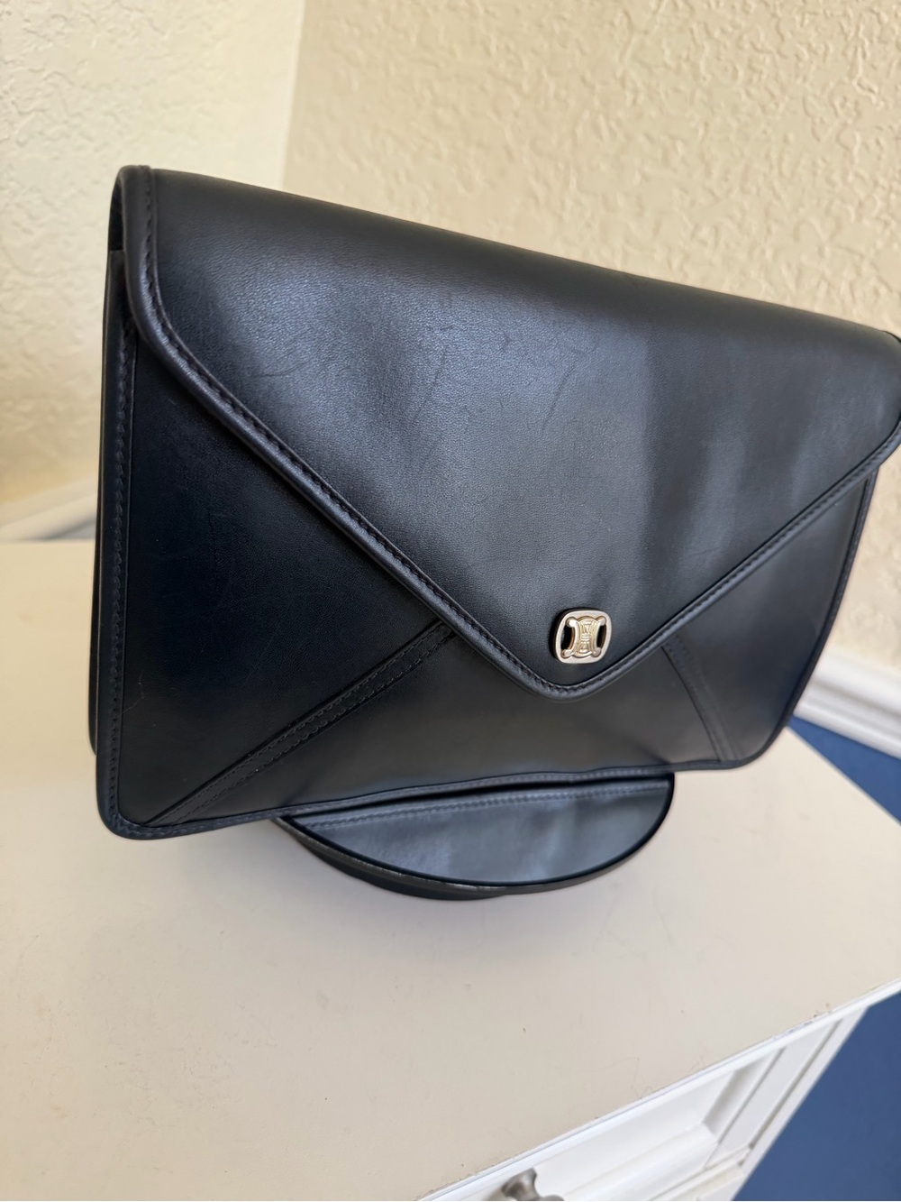 Celine Triomphe Leather Envelope Clutch Bag Vintage Calfskin Leather Gold Chain - Picture 6 of 16